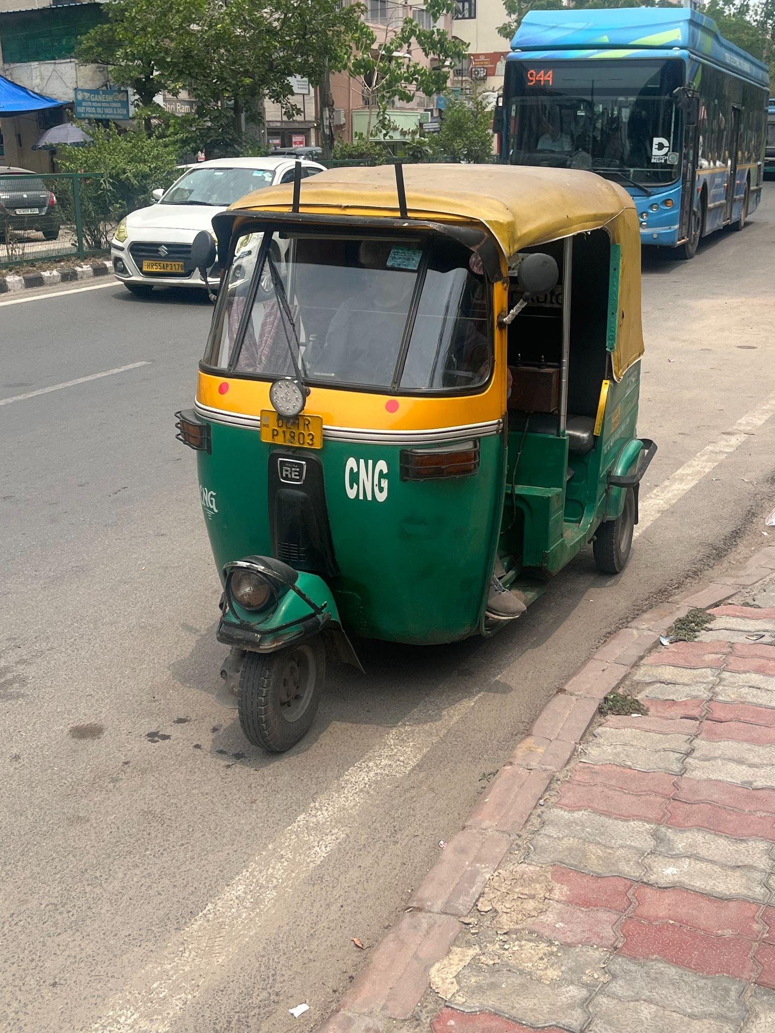 インドのオートリキシャ