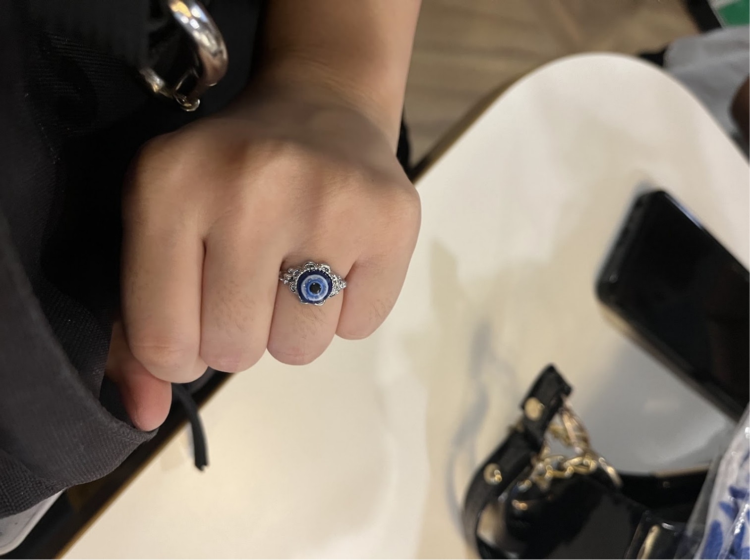 サロジニ・マーケットで買った指輪