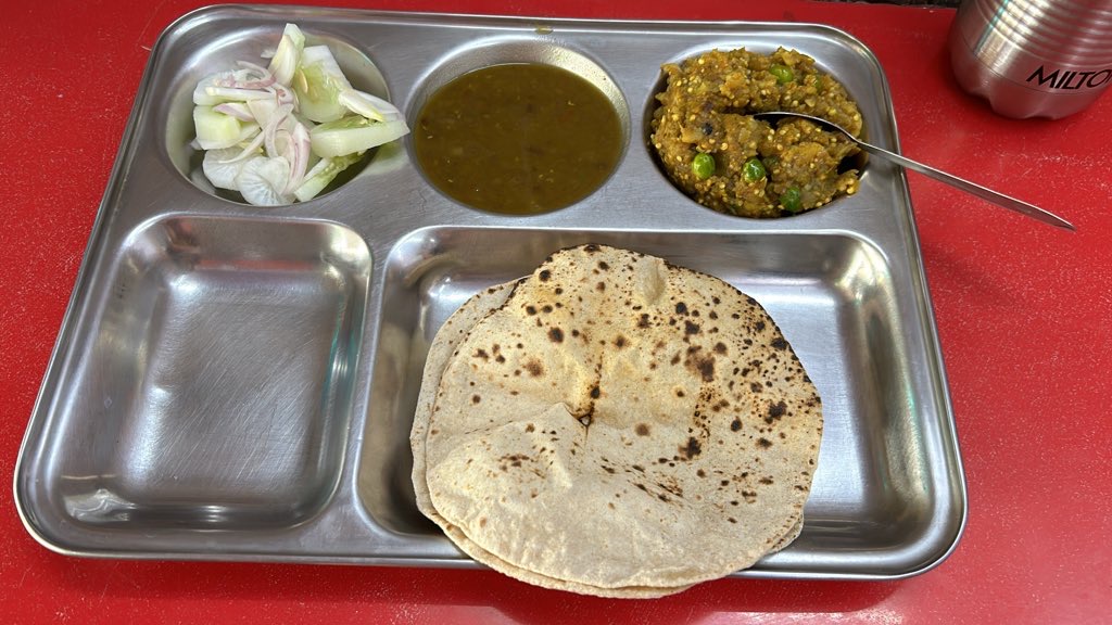 豆カレーとなすのサブジー